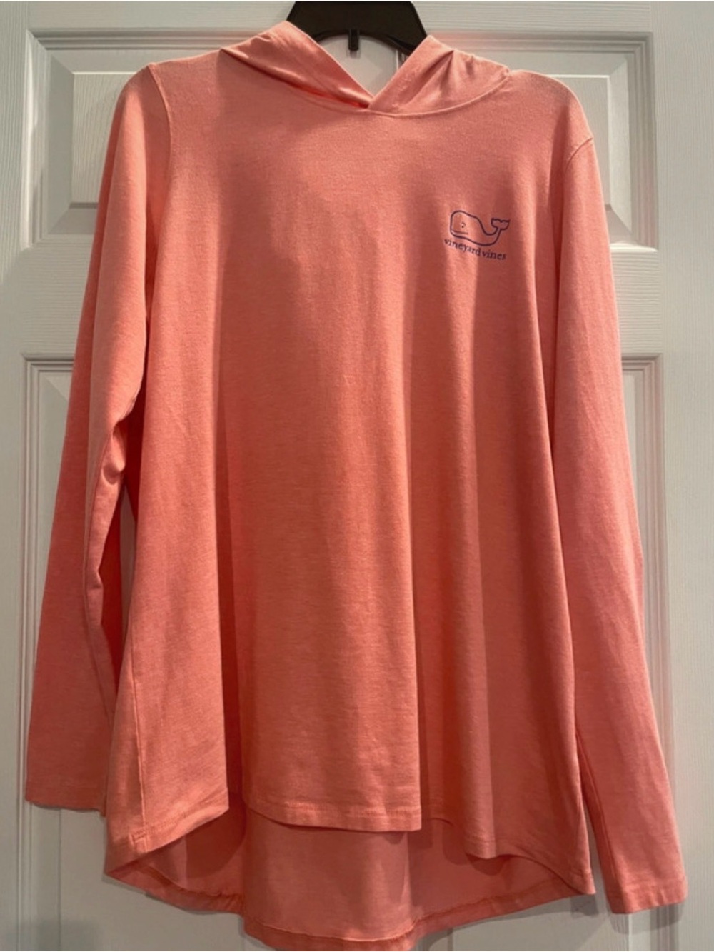 Women’s long sleeve Vinyard Vines hoodie